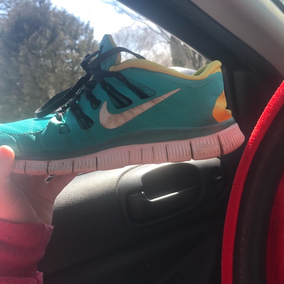 Nike Shoes - Teal Nike freeruns